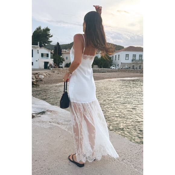 Show Me Your Mumu Celine Dress in Ivory Luxe Satin S - Picture 8 of 8